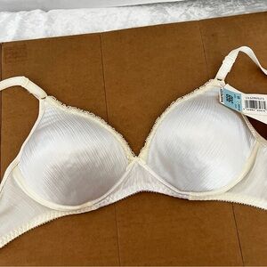 Vintage Warner's Shine-On Satin Bra Size 36B Off-White Wireless Soft Cups